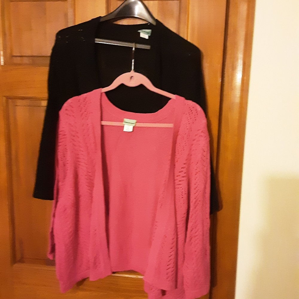 TWO SWEATERS PINK AND BLACK